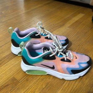 Nike woman’s air max sneakers